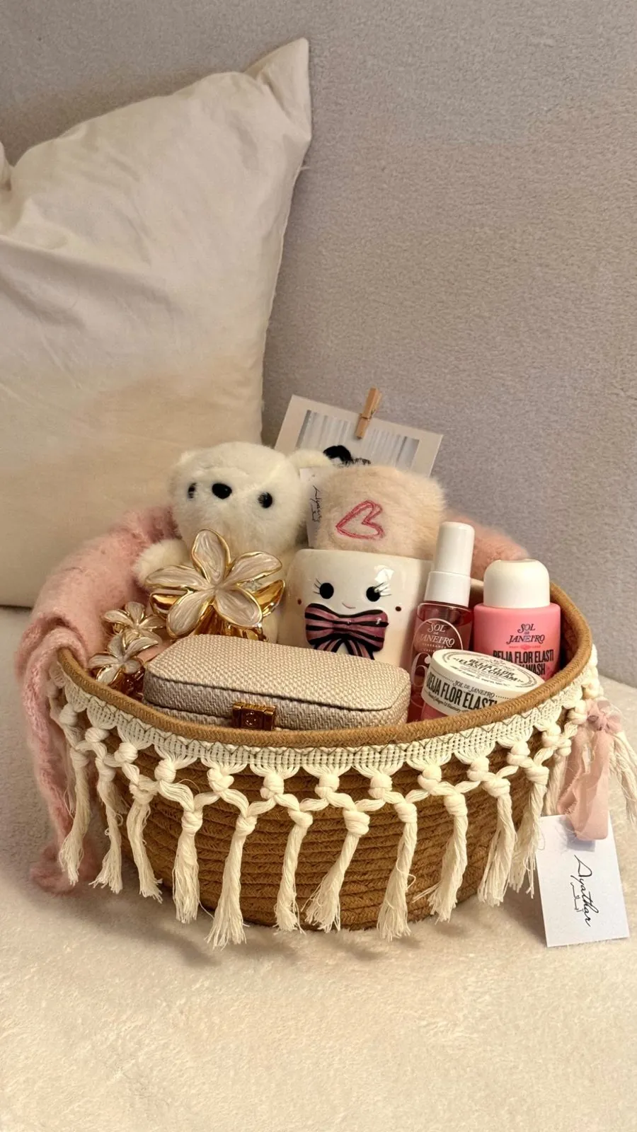 DALA gift basket